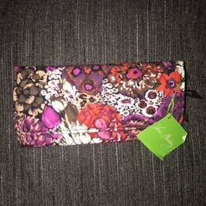 Vera Bradley trifold wallet NWT